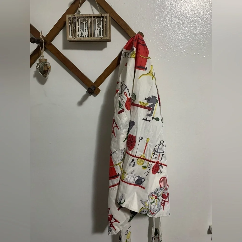 Vintage Handmade Half Apron Mid-Century Novelty Kitchen & Country Store Print